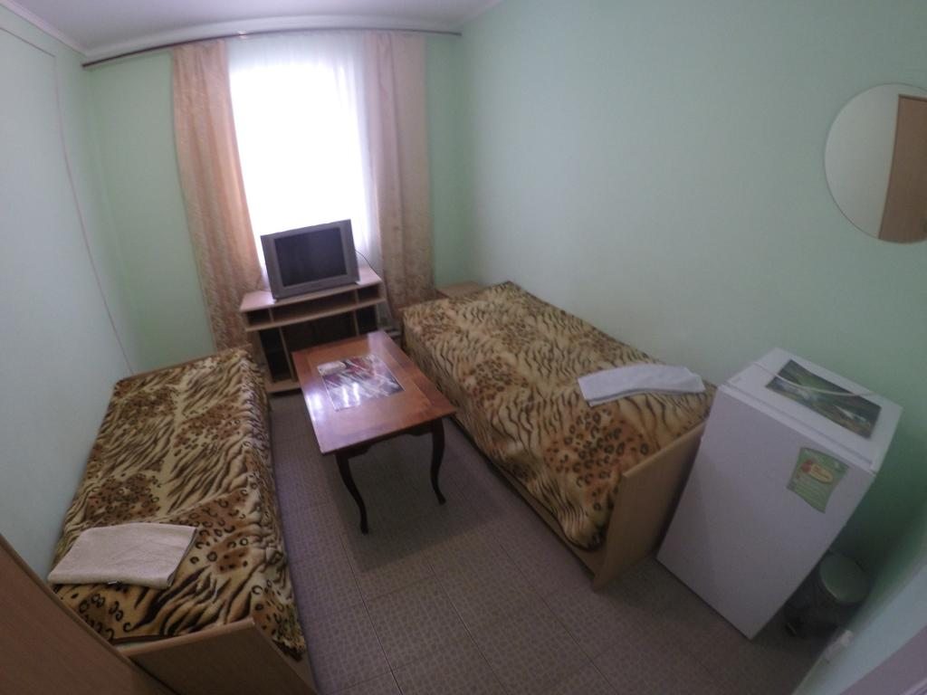 Двухместный (Двухместный номер эконом-класса с 2 отдельными кроватями) отеля Дуслык, Казань
