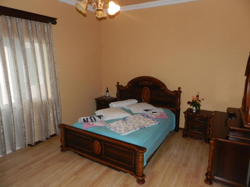 Двухместный (Двухместный номер с 1 кроватью и общей ванной комнатой) гостевого дома Jako, Батуми