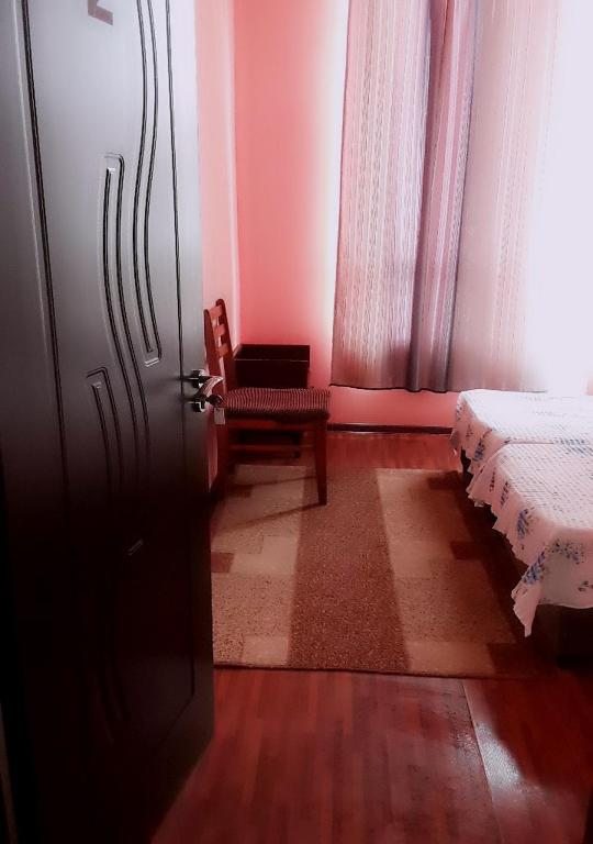 Двухместный (Стандартный двухместный номер с 2 отдельными кроватями) гостевого дома Keti, Батуми