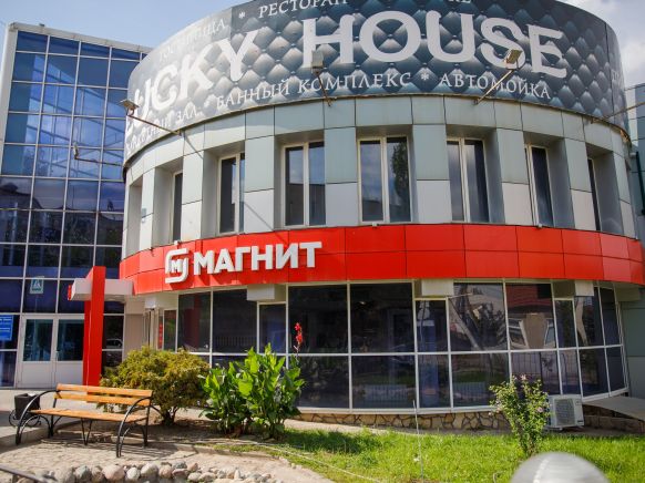 Отель Lucky House