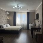 Полулюкс (С двуспальной кроватью и раскладным диваном), Гостиница Кокос