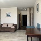 Полулюкс (С двуспальной кроватью и раскладным диваном), Гостиница Кокос