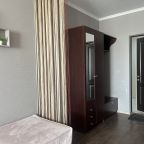 Полулюкс (С 2 раздельными кроватями и раскладным диваном), Гостиница Кокос