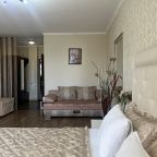 Люкс (С двуспальной кроватью и раскладным диваном), Гостиница Кокос