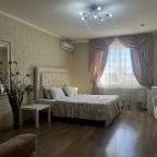 Люкс (С двуспальной кроватью и раскладным диваном), Гостиница Кокос