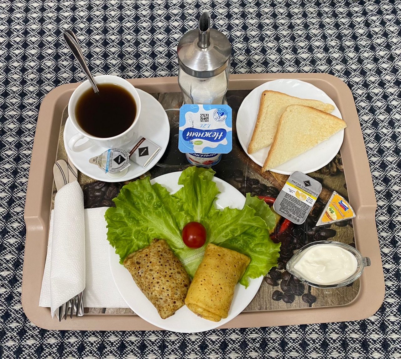 Завтрак в номер, Отель А