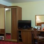 Полулюкс (Junior Suite с видом на Оку и Волгу), АЗИМУТ Отель Нижний Новгород