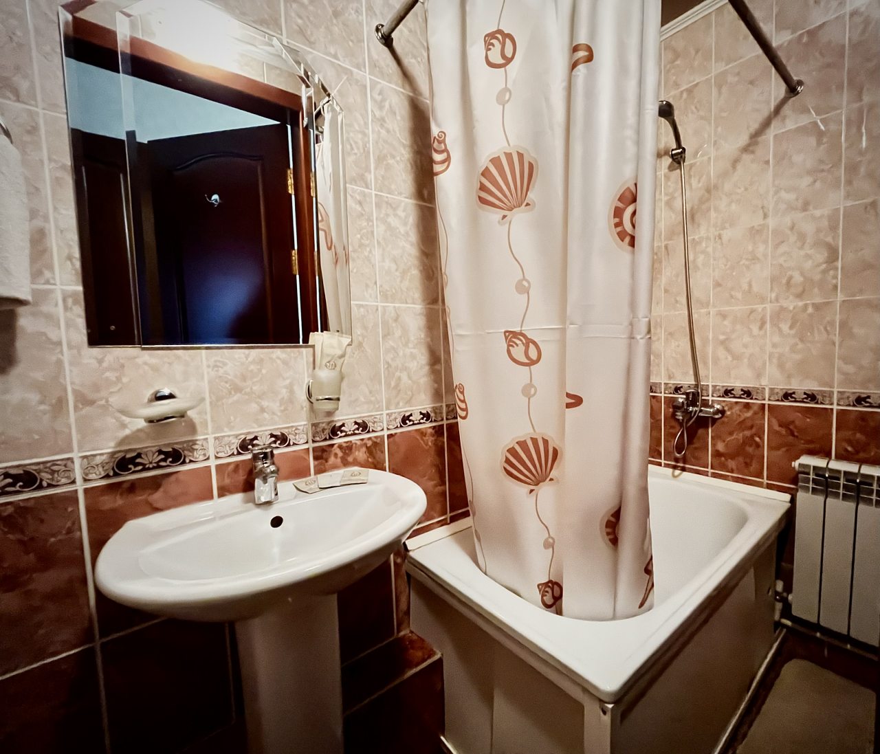 Общий вид ванной комнаты