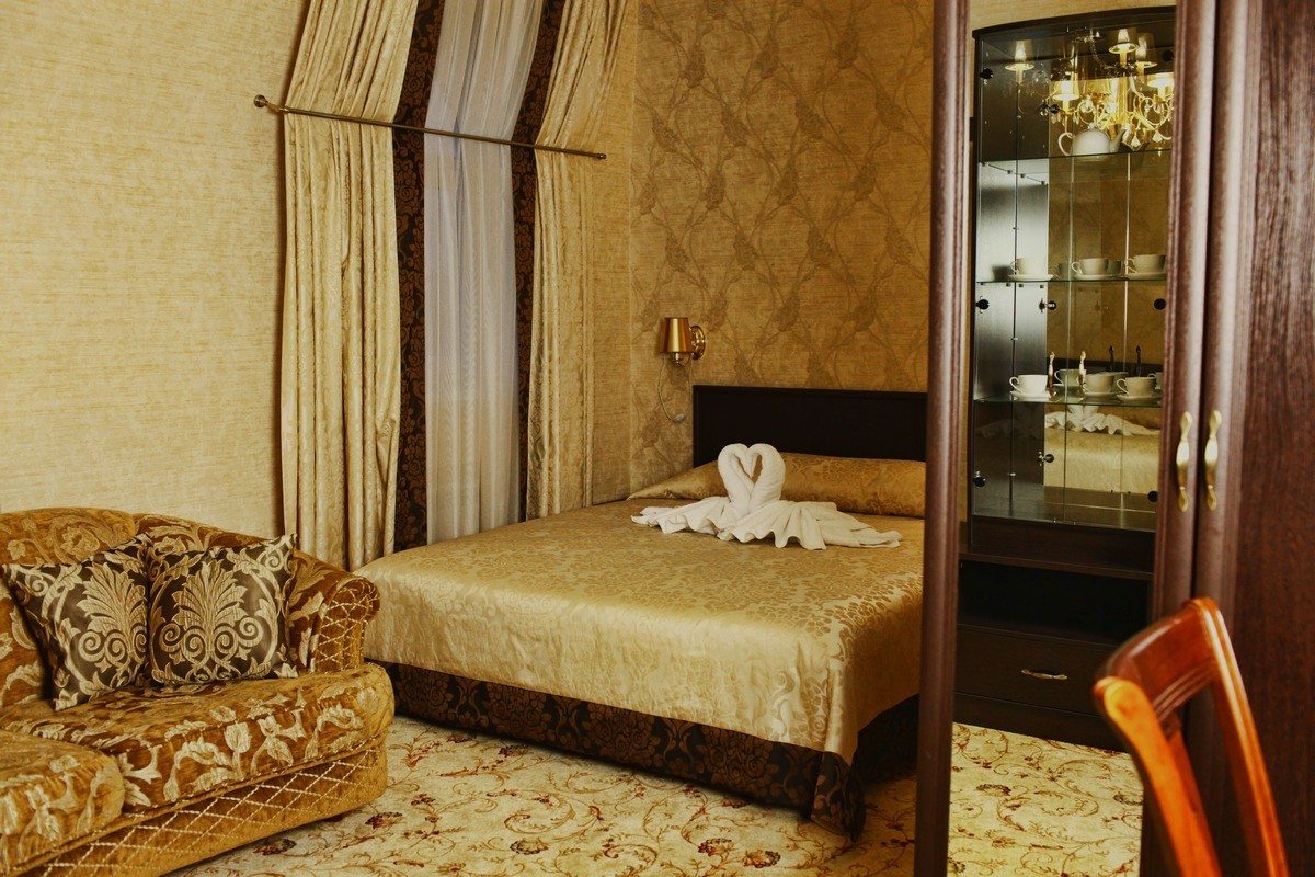 Люкс, Гостиница Классик