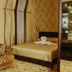 Люкс, Гостиница Классик