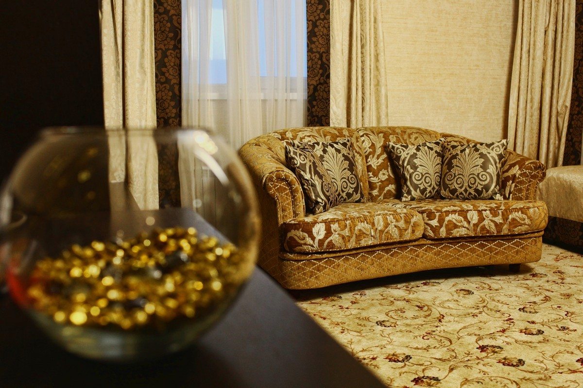 Люкс, Гостиница Классик