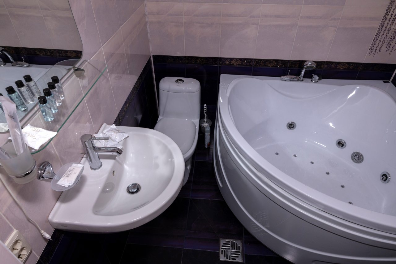 Люкс, Гостиница Классик