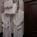 Люкс, Гостиница Классик