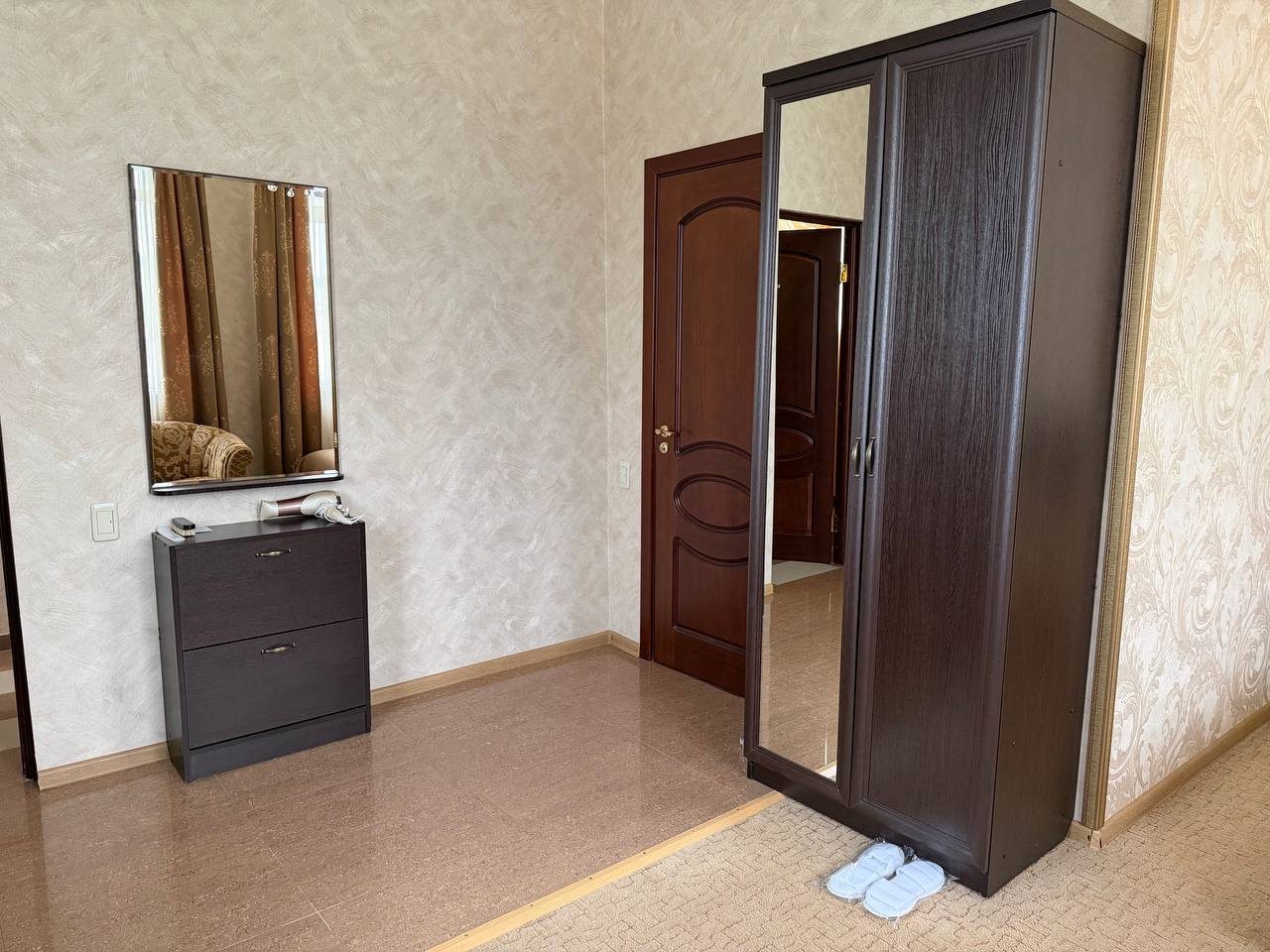 Люкс, Гостиница Классик