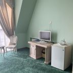 Люкс (Люкс), Ресторанно-гостиничный комплекс Сударушка