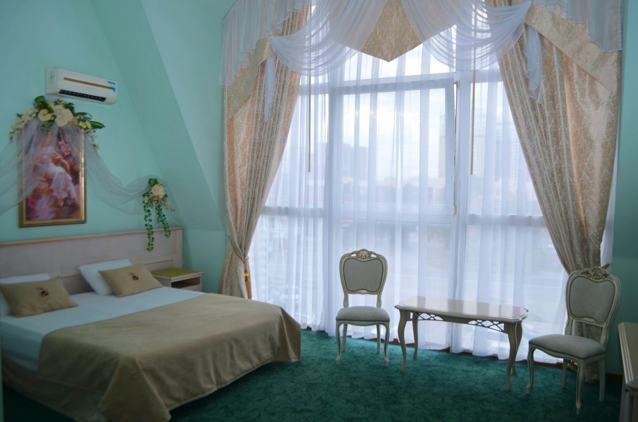 Люкс (Люкс), Ресторанно-гостиничный комплекс Сударушка
