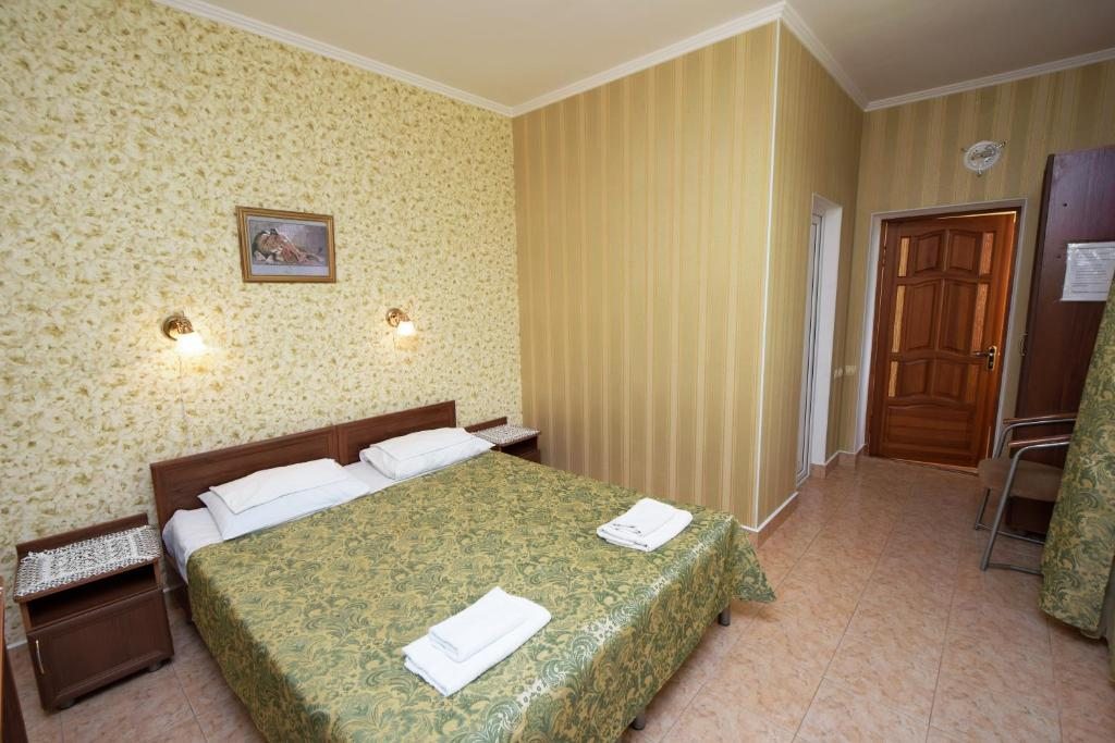 Двухместный (Двухместный номер с 1 кроватью или 2 отдельными кроватями) гостевого дома Родос, Кабардинка