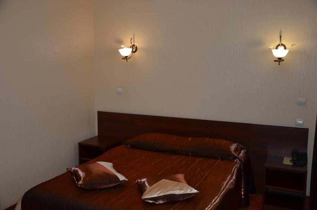 Двухместный (Небольшой двухместный номер с 1 кроватью) отеля Академия, Курган