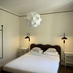 Двухместный (DОUBLE Comfort(Улучшенный двухместный номер с одной двуспальной кроватью)), Гостиница Бонотель