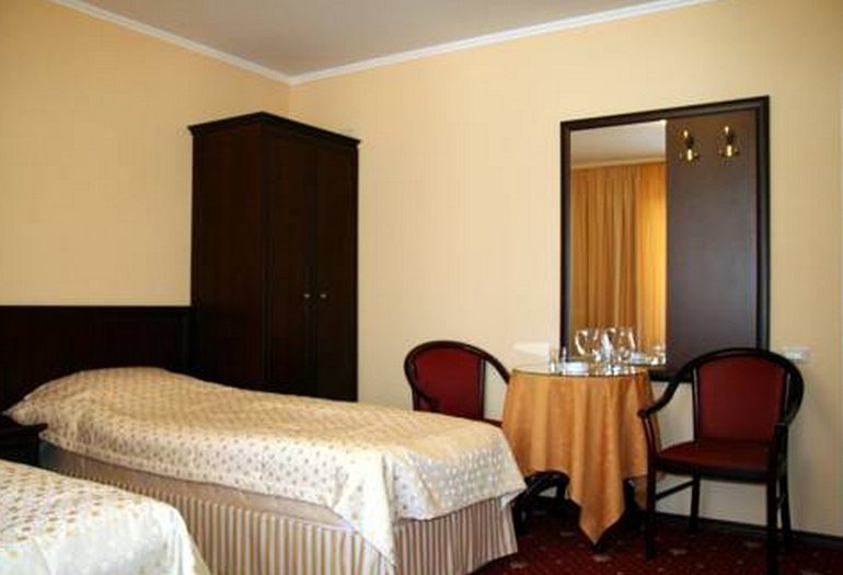 Двухместный (Стандарт с раздельными кроватями) гостиницы Комильфо, Магнитогорск