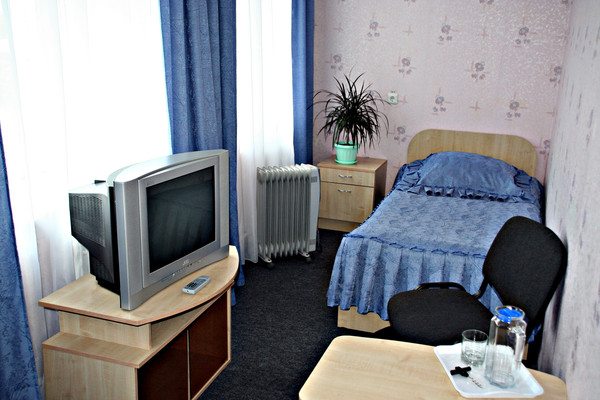 Одноместный (Стандарт № 6) гостиницы Новый Континент, Новочебоксарск