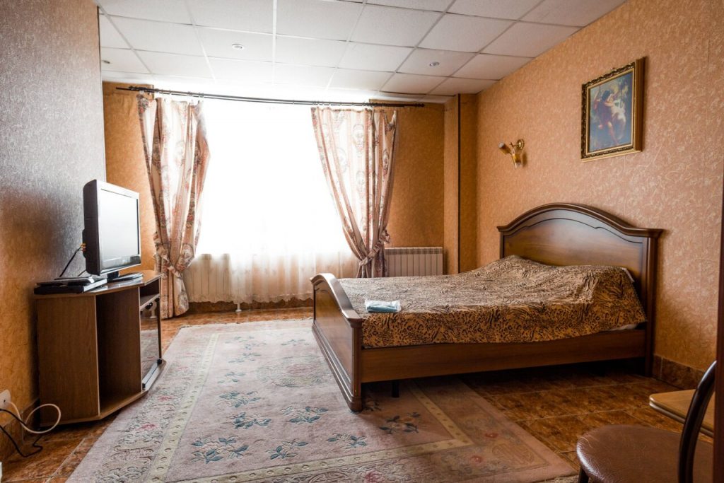 Люкс (Двухкомнатный) гостиницы Жар-Птица, Омск