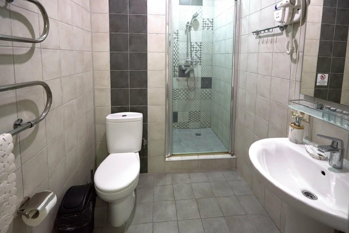 Двухместный (С 2 отдельными кроватями и балконом), Отель Каштан