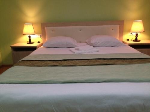 Трехместный (Стандартный трехместный номер) отеля Royal Palace, Батуми
