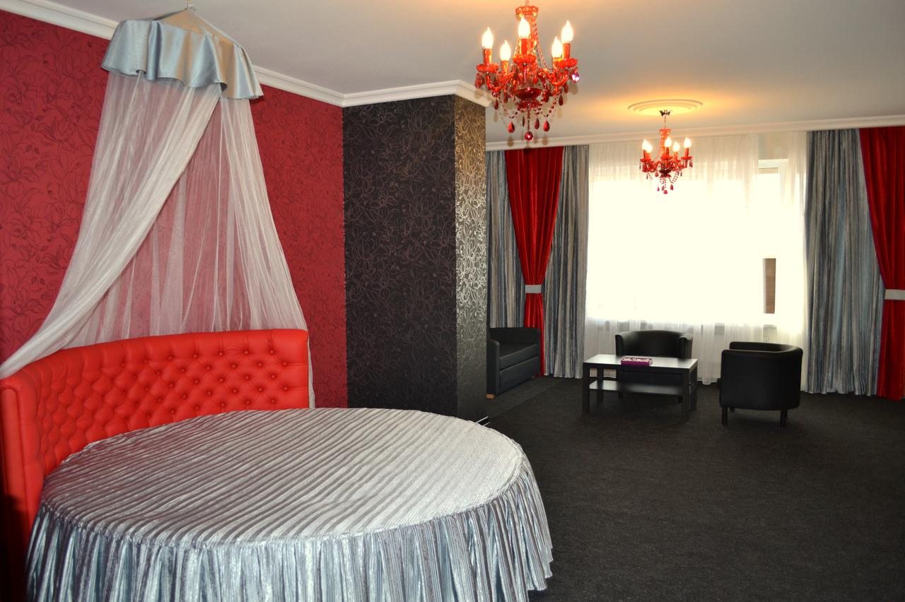 Люкс (VIP с круглой кроватью) отеля Villa Stefano, Краснодар