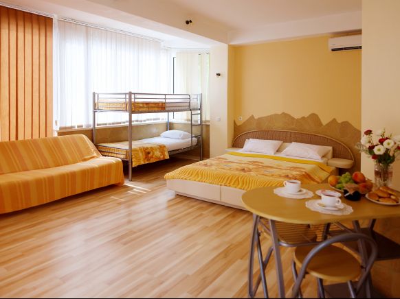 Фотография номера пансионата Август