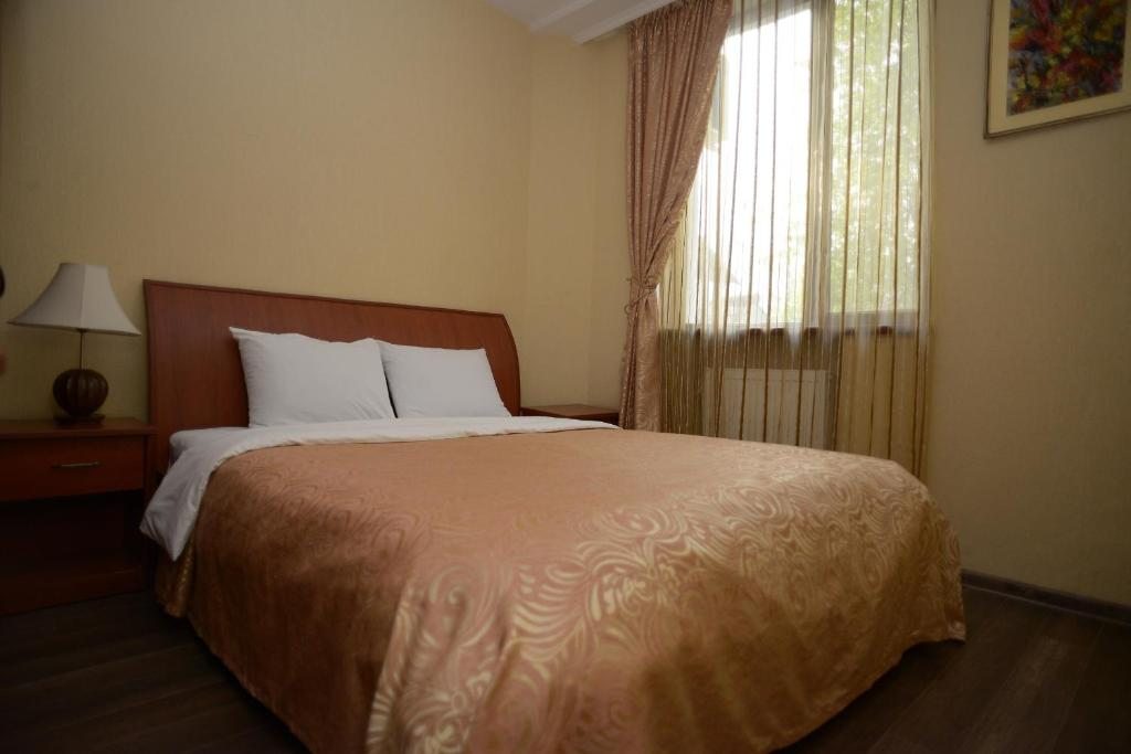 Двухместный (Двухместный номер эконом-класса с 1 кроватью) отеля Aeetes Palace Hotel, Кутаиси