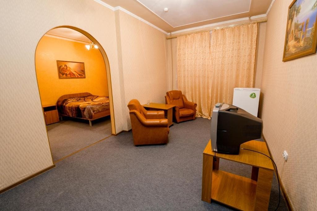 Двухместный (Стандартный двухместный номер с 2 отдельными кроватями) гостиницы Три пескаря, Курск