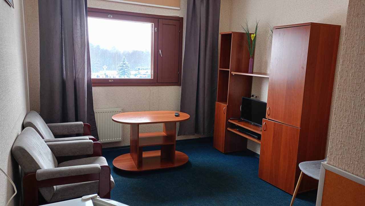 Люкс, Гостиница Чайка