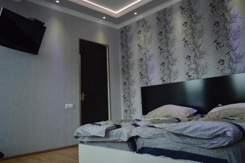 Двухместный (Двухместный номер с 2 отдельными кроватями и общей ванной комнатой) отеля Aisi, Кутаиси
