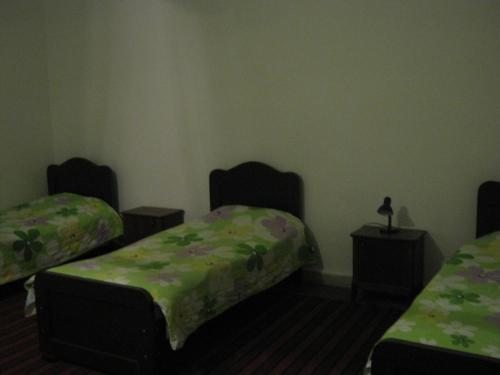 Номер (Кровать в общем номере с 3 кроватями) гостевого дома Имери, Кутаиси