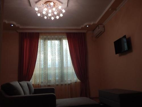 Двухместный (Улучшенный двухместный номер с 2 отдельными кроватями) отеля Люкс Палас, Кутаиси