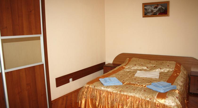 Люкс (С двумя раздельными кроватями) гостиницы Арго, Махачкала