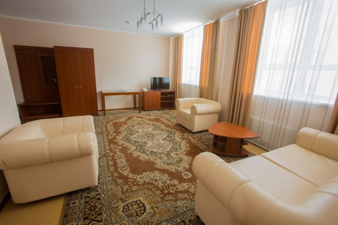 Сьюит (Полулюкс), Гостиница Лотос