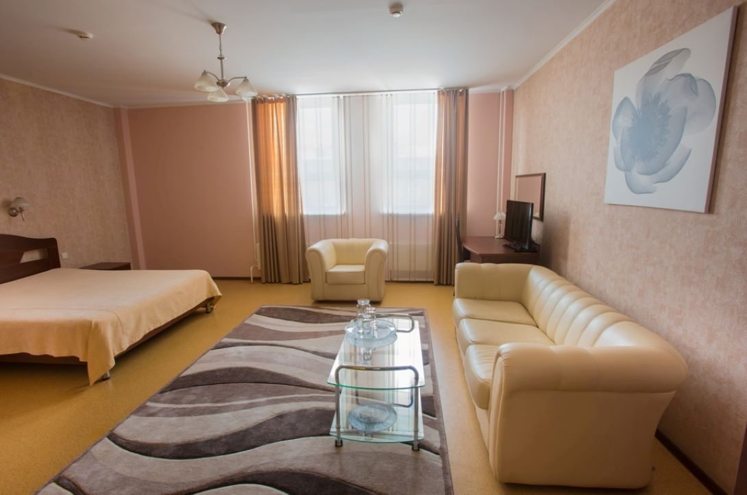 Сьюит (Джуниор), Гостиница Лотос