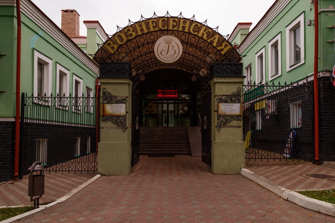 Видеонаблюдение снаружи здания, Гостиница Вознесенская