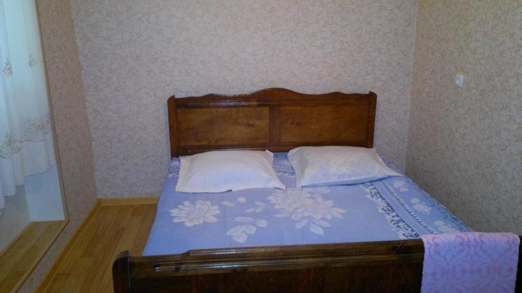 Двухместный (Улучшенный номер с кроватью размера «king-size») гостевого дома Бесариони, Боржоми