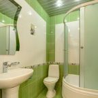 Ванная комната в номере гостиницы Замок, Волгоград