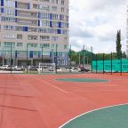 Теннисный корт, Гостиница Тан