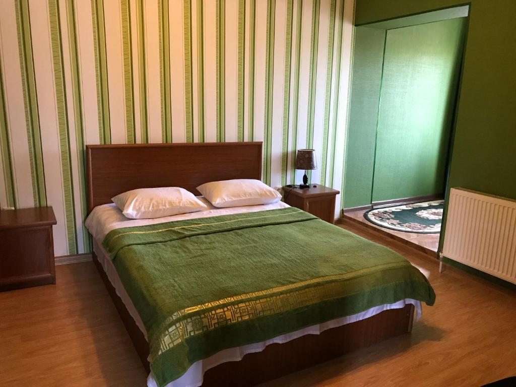 Двухместный (Большой двухместный номер с 1 кроватью или 2 отдельными кроватями) отеля Rio, Ахалцихе