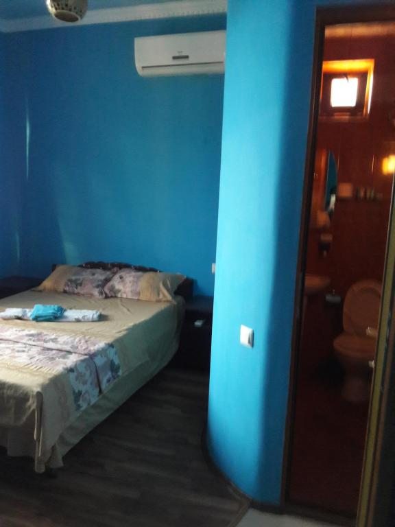 Двухместный (Двухместный номер с 2 отдельными кроватями и ванной комнатой) гостевого дома Sarpi In, Гонио