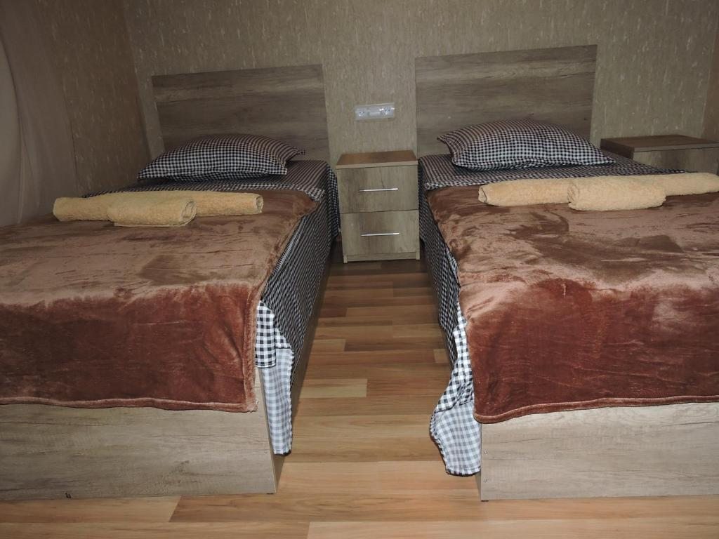 Двухместный (Двухместный номер с 2 отдельными кроватями и душем) гостевого дома Eto, Телави