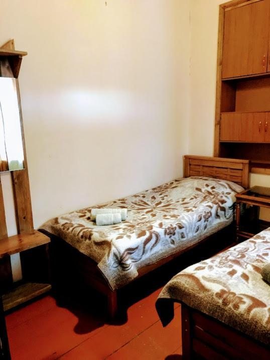 Двухместный (Двухместный номер с 2 отдельными кроватями и видом на горы) семейного отеля Kaldani, Местиа