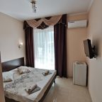 Двухместный (Двухместный номер Делюкс с 1 кроватью и душем), Гостевой дом Надежда