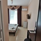 Двухместный (Двухместный номер Делюкс с 1 кроватью и душем), Гостевой дом Надежда