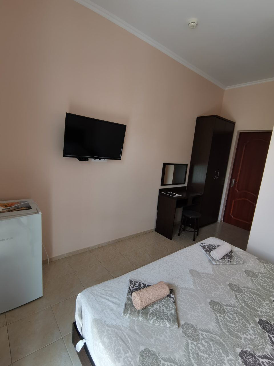 Двухместный (Двухместный номер Делюкс с 1 кроватью и душем), Гостевой дом Надежда